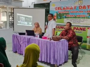 Delpin Barus Hadiri Pertemuan ke-11 Sekolah Lansia Gunung Pane, Tekankan Doa Ibu Kunci Kesuksesan Anak